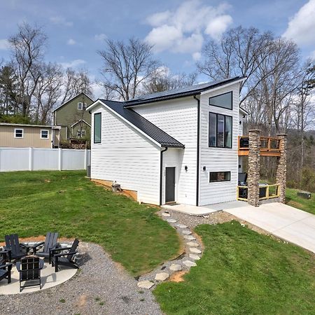 웨버빌 Mon Tresor, Modern Mountain Views With Deck 빌라 외부 사진
