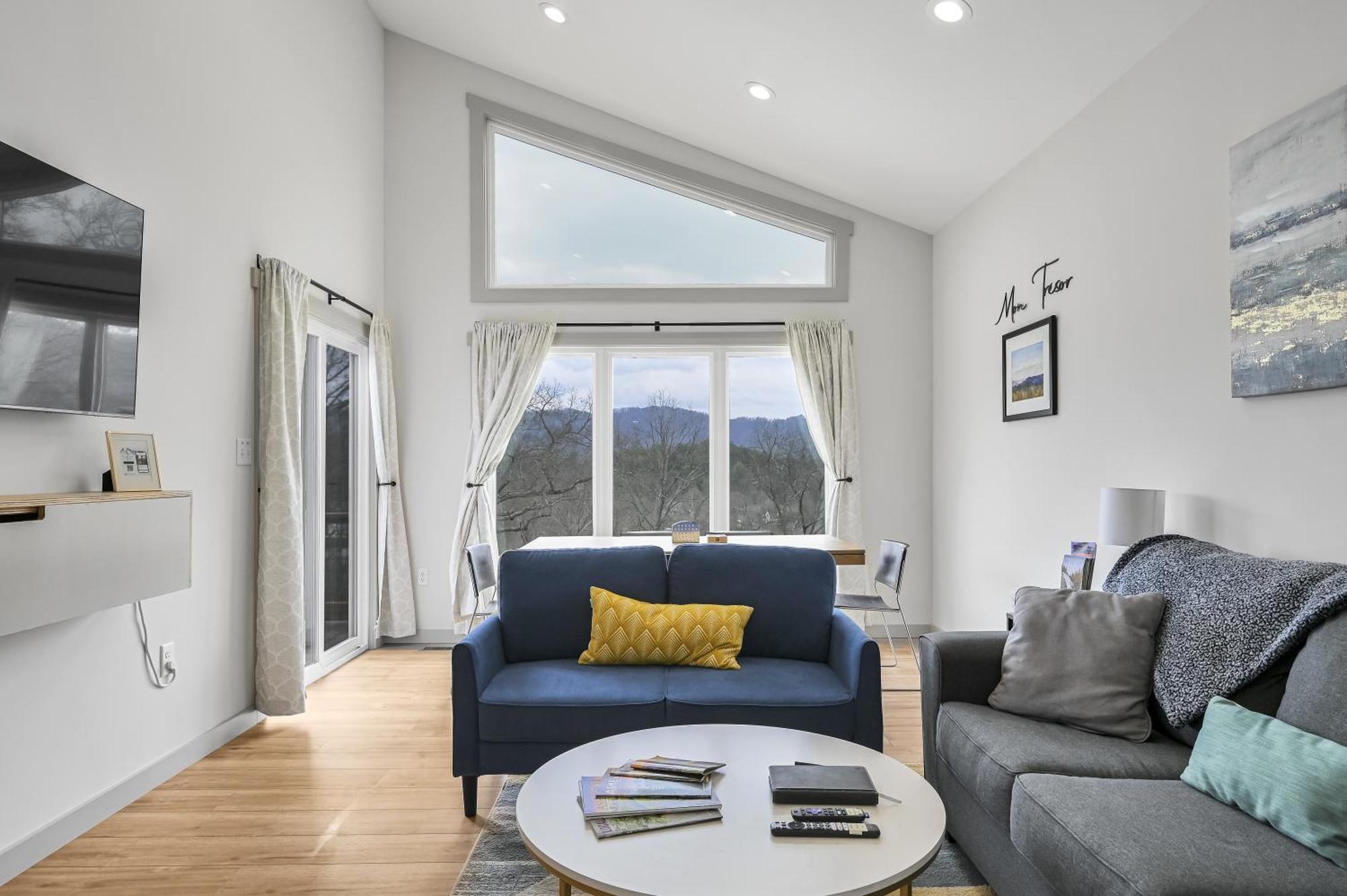 웨버빌 Mon Tresor, Modern Mountain Views With Deck 빌라 외부 사진