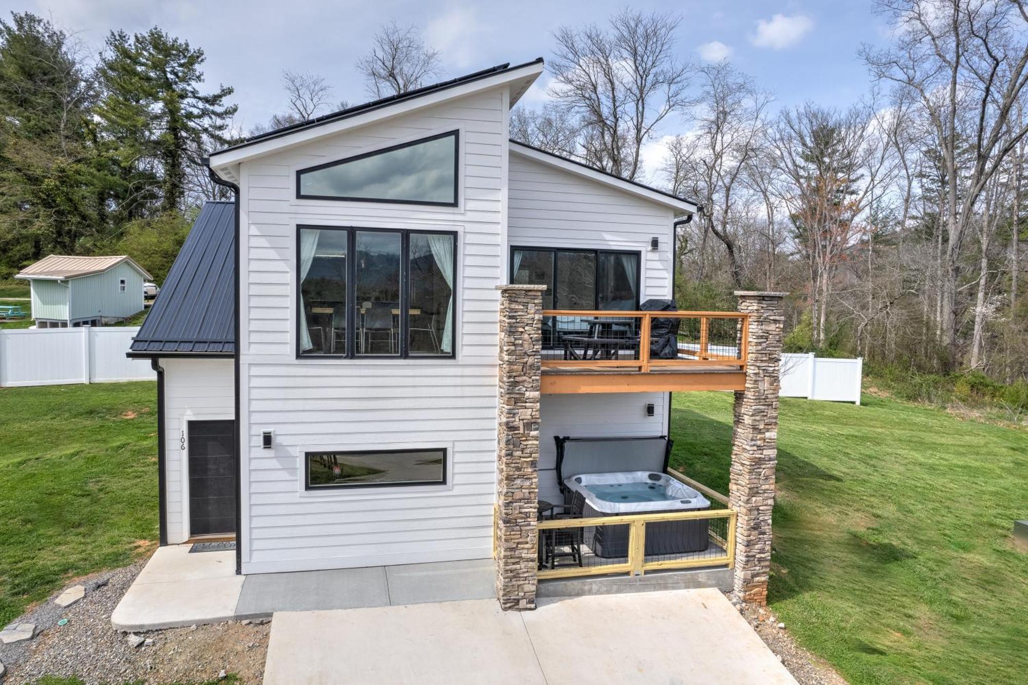 웨버빌 Mon Tresor, Modern Mountain Views With Deck 빌라 외부 사진